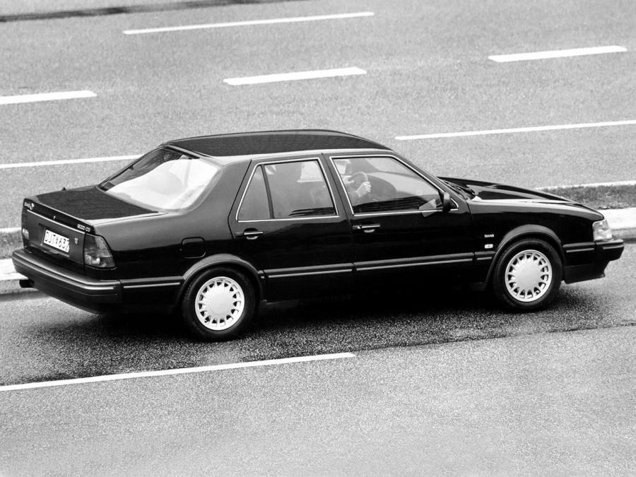  Saab 9000 CD 1988 года  (фото 2 из 10)